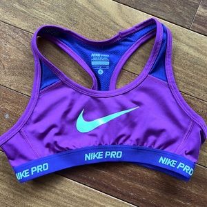Nike Pro Dri Fit Sports Bra 🎉